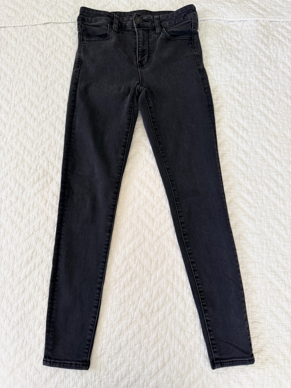 American Eagle Outfitters Black High-Rise Skinny Jeans